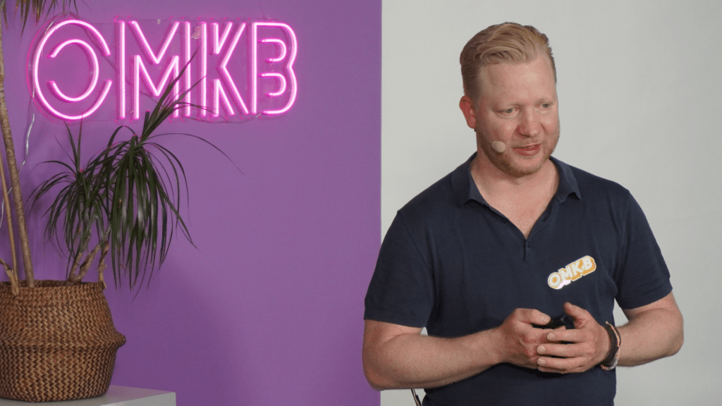 Norman Nielsen von Omio auf der OMKB