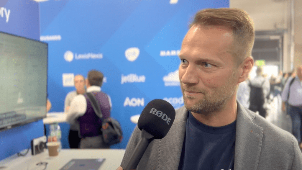 Oskar Stenzel, Regional VP, DACH bei Fullstory